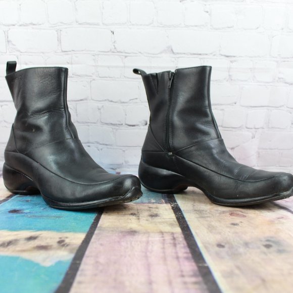 MERRELL Spire Zip Waterproof Ankle Boots Size 9 - Picture 2 of 9